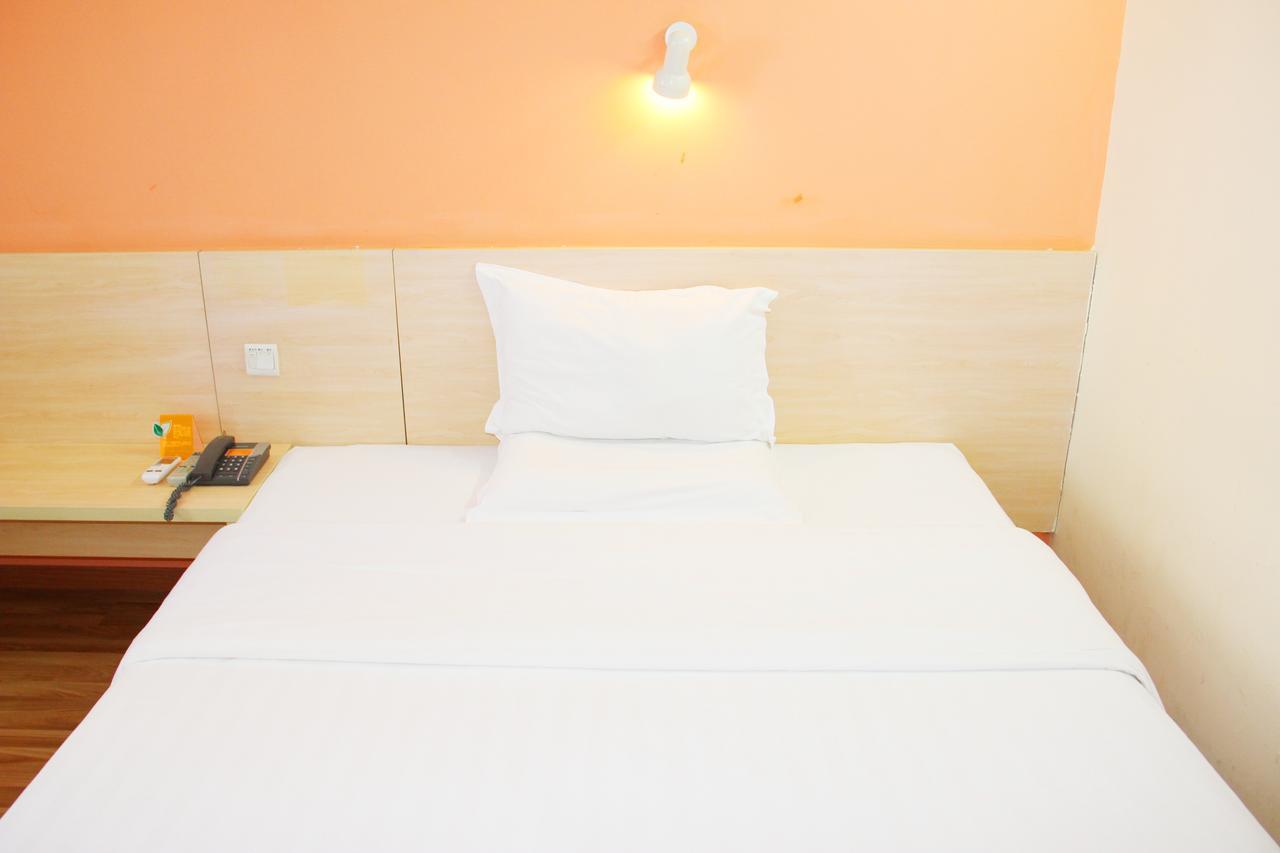 7Days Inn Shanghai Yichuan Road Екстер'єр фото